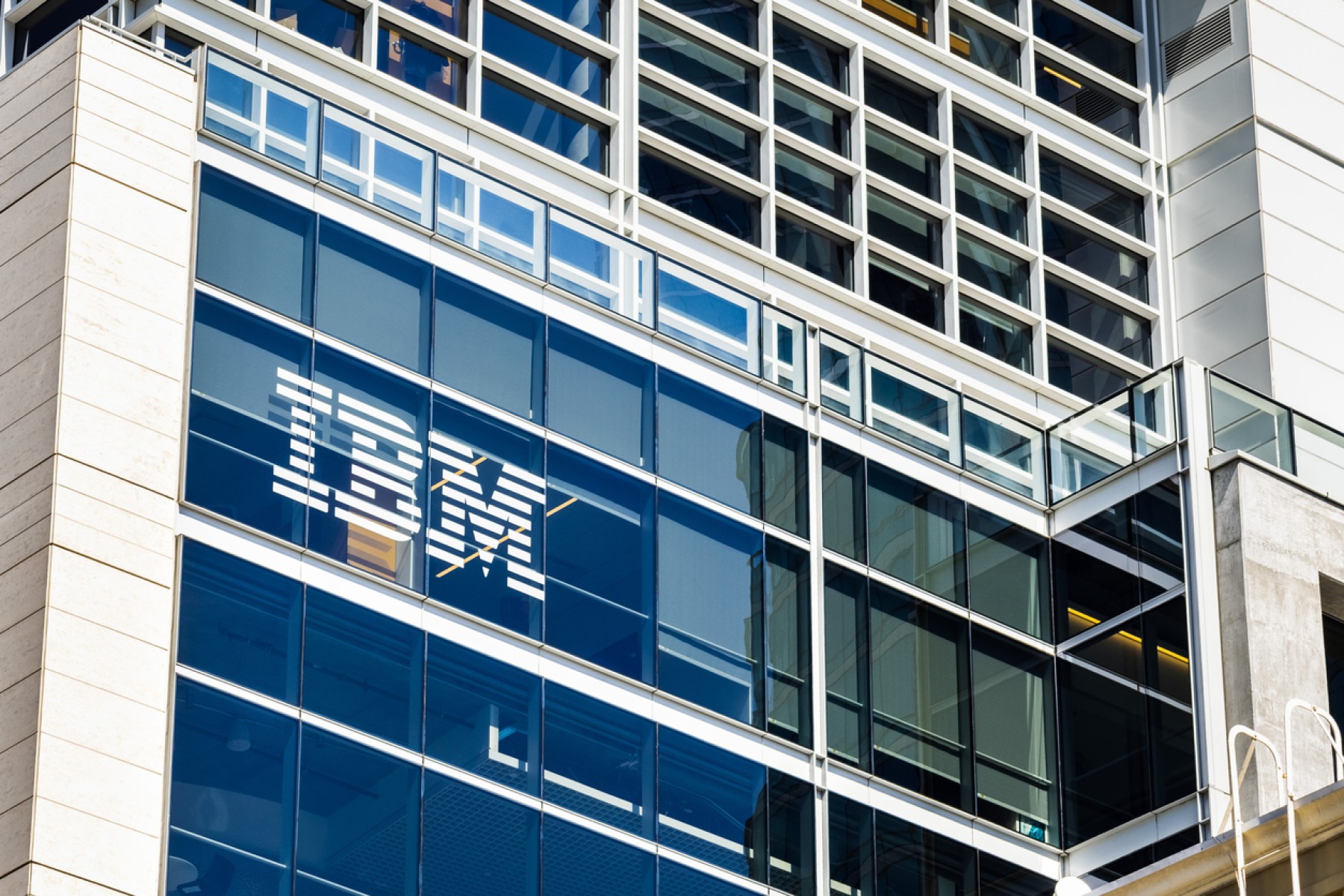 IBM se divide para darle prioridad al negocio de nube
