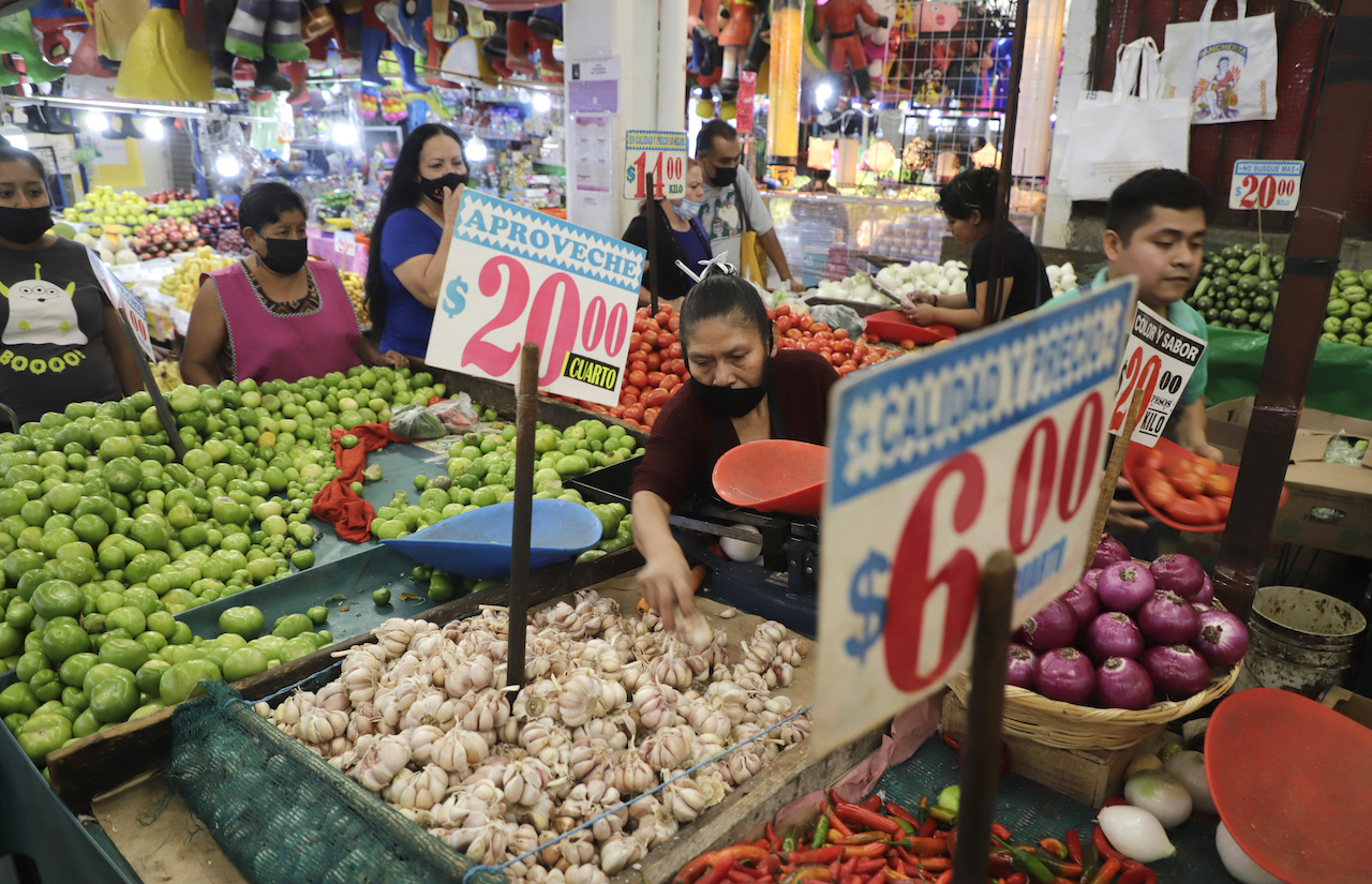 En junio, inflación se aEn junio, inflación se aceleró a 7.99%, la mayor en 21 añosceleró a 7.99%, la mayor en 21 años