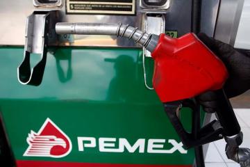 Hacienda ‘echa una manita’ y sube apoyo fiscal a gasolinas